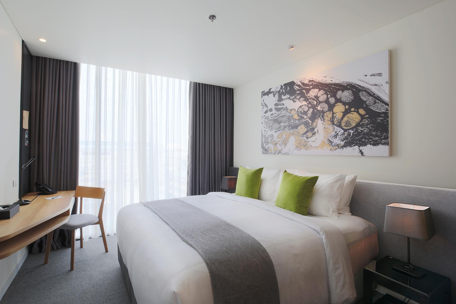 Zazz Urban Ho Chi Minh Hotel Exterior foto